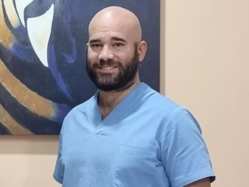 DR. VICTOR GARCÍA