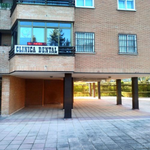 Clínica Dental El Parque en Avenida de España